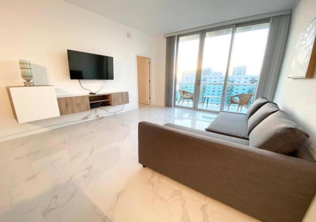 Zen Vacation Rentals Modern Penthouse Across Ocean Miami Beach Dış mekan fotoğraf